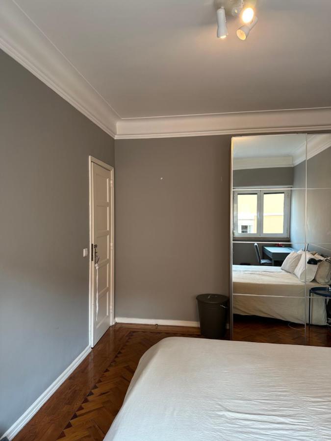 Campo De Ourique Rooms ลิสบอน ภายนอก รูปภาพ